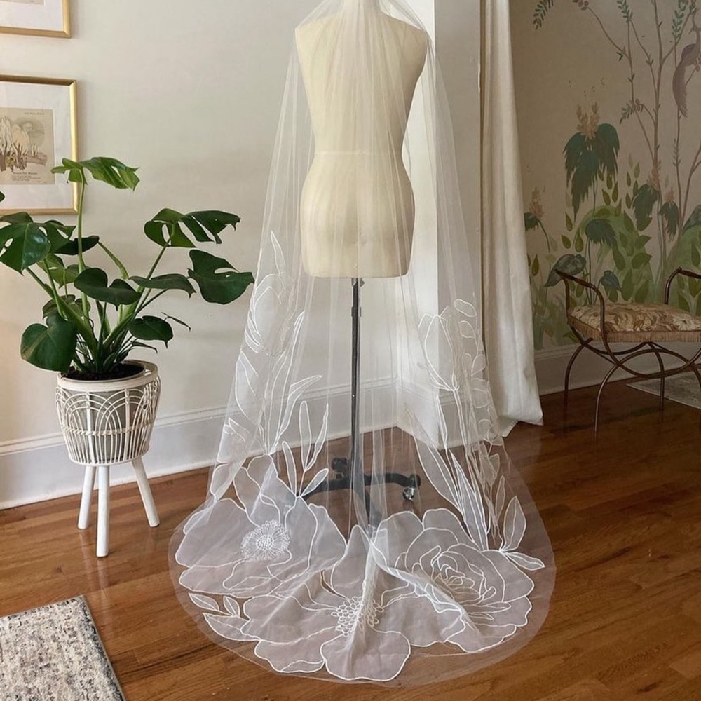 ✨ Anthropologie / BHLDN Perugia Chapel Veil – Never Worn ✨ - Picture 6 of 6